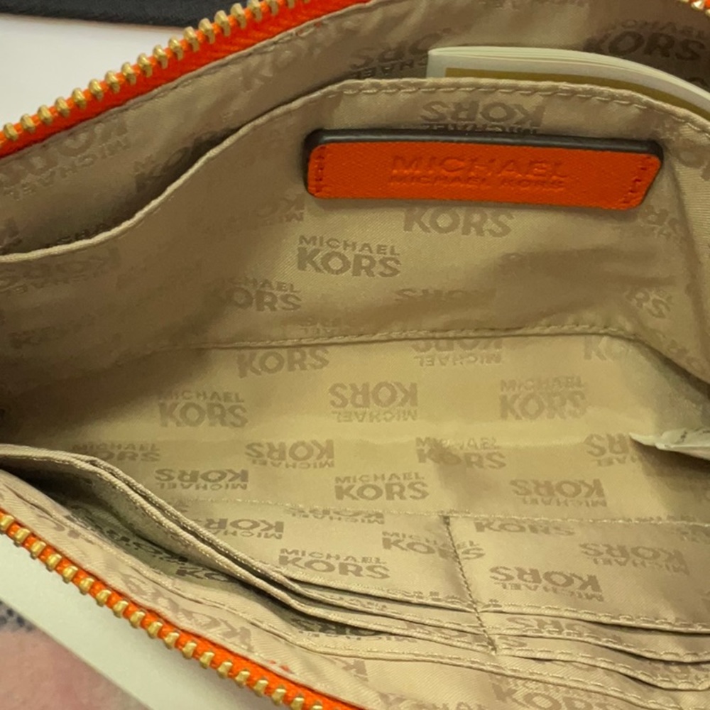 NWT Michael Kors Center Stripe Large Clutch - Picture 6 of 6
